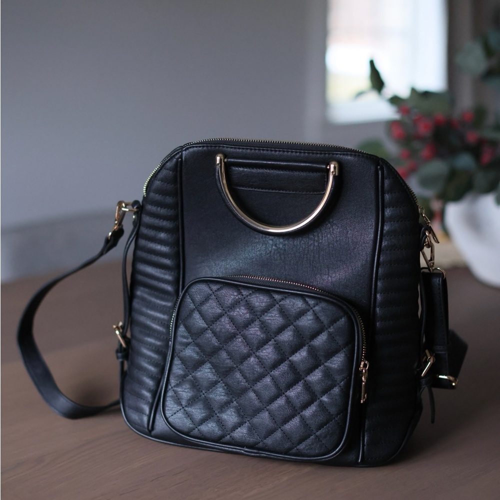 Myztique Elegant Black Quilted Handbag black vegan leather EUC